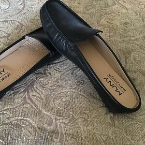 Marc Joseph Women's Classic Black Flats